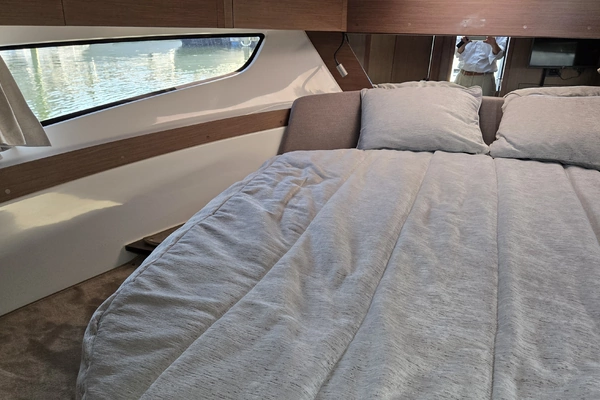 Beneteau Antares 11 Coupe Yacht For Sale