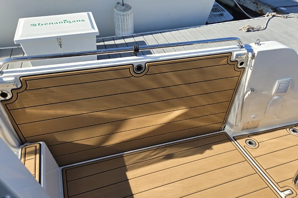 Beneteau Antares 11 Coupe Yacht For Sale