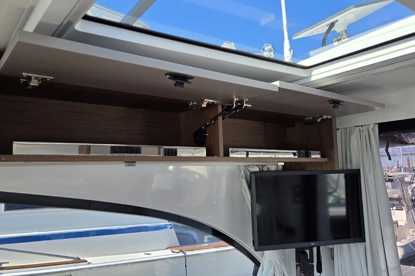 Beneteau Antares 11 Coupe Yacht For Sale