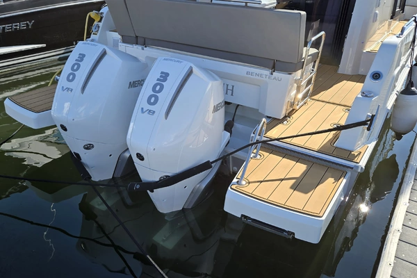 Beneteau Antares 11 Coupe Yacht For Sale