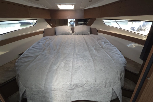 Beneteau Antares 11 Coupe Yacht For Sale