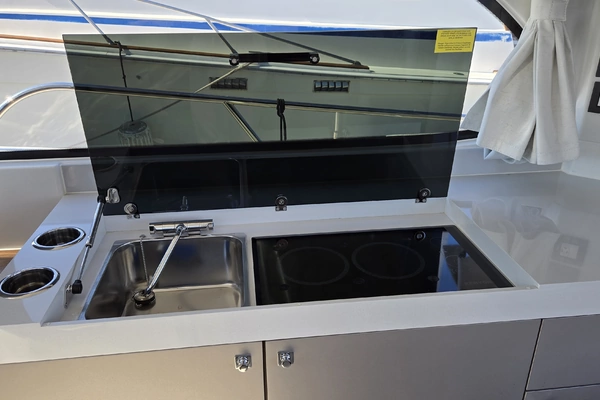 Beneteau Antares 11 Coupe Yacht For Sale