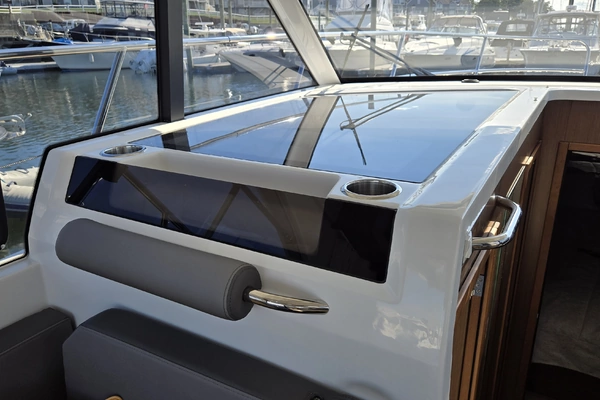 Beneteau Antares 11 Coupe Yacht For Sale