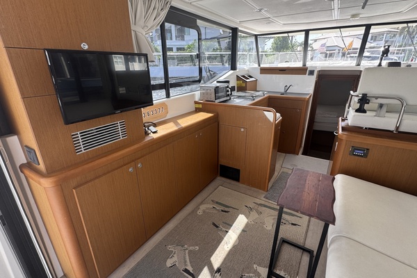 Blessed 35ft Beneteau Yacht For Sale