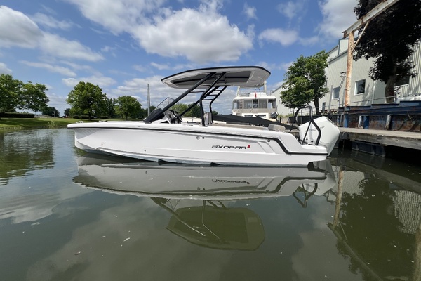 22ft Axopar Yacht For Sale