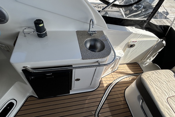 28ft Sea Ray Yacht For Sale