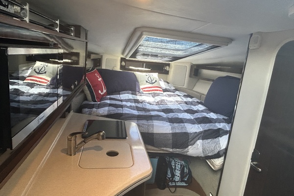 28ft Sea Ray Yacht For Sale