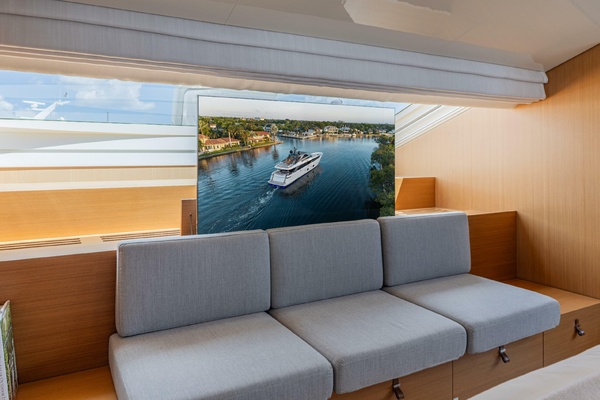 SOFI VI 120ft Sanlorenzo Yacht For Sale