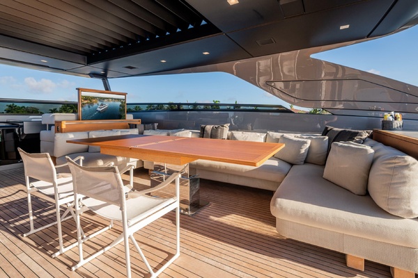 SOFI VI 120ft Sanlorenzo Yacht For Sale