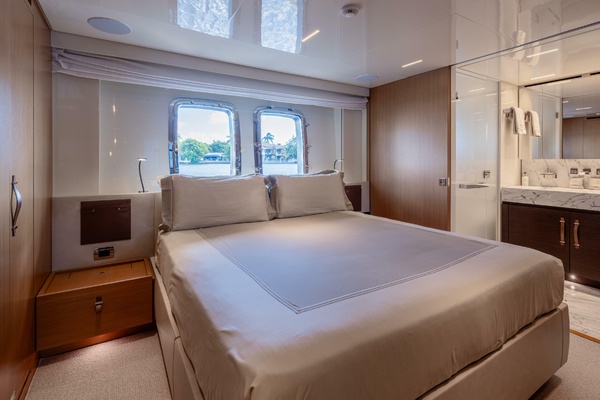 SOFI VI 120ft Sanlorenzo Yacht For Sale