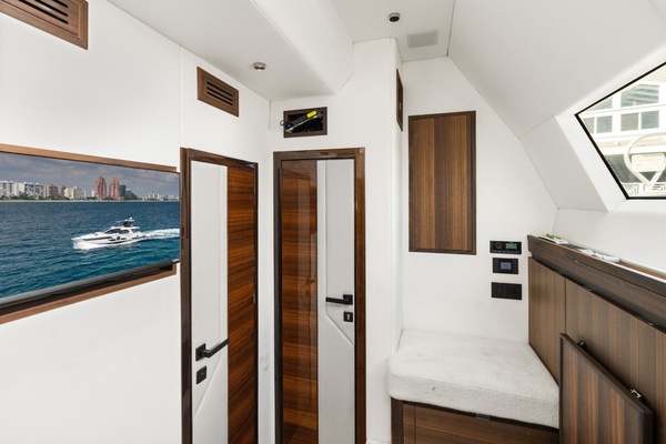 2023Aicon 66 ft 66 Vivere   Calogero