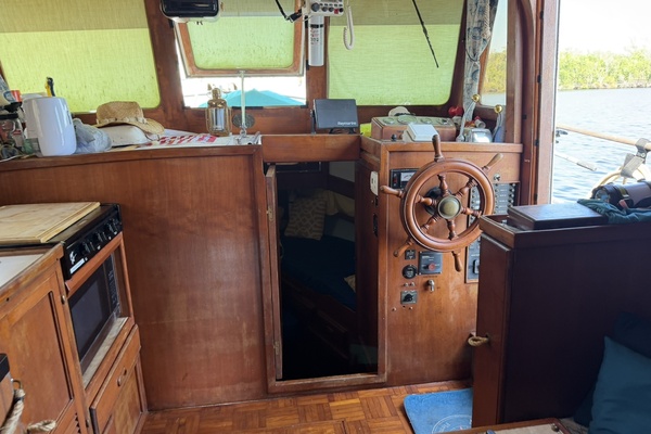 Morning Star 34ft Marine Trader Yacht For Sale