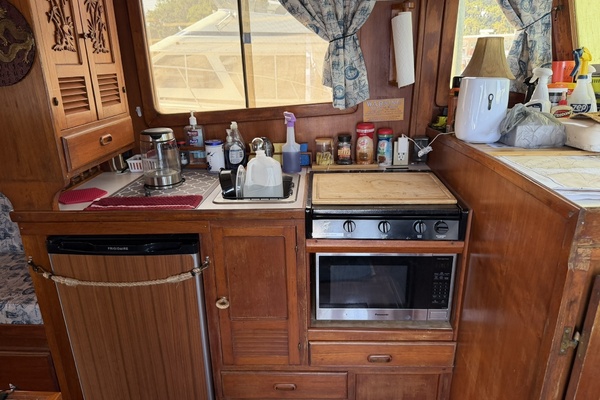 Morning Star 34ft Marine Trader Yacht For Sale