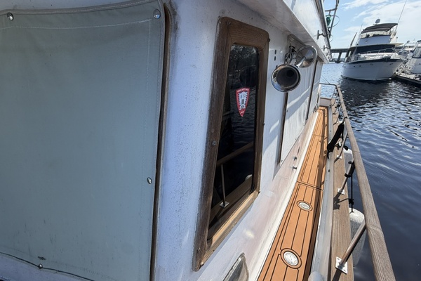 Morning Star 34ft Marine Trader Yacht For Sale