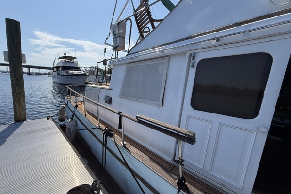 Morning Star 34ft Marine Trader Yacht For Sale