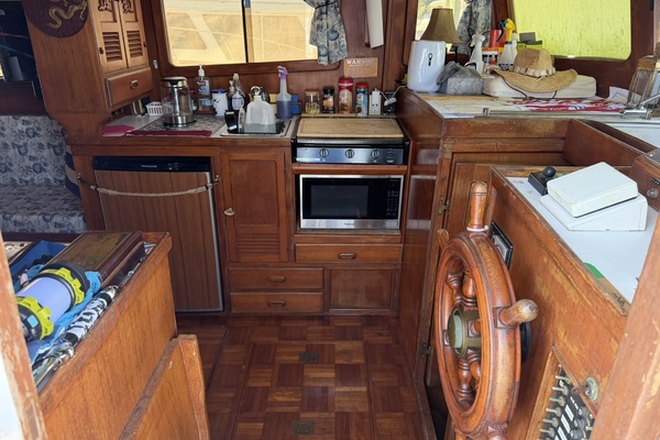 Morning Star 34ft Marine Trader Yacht For Sale