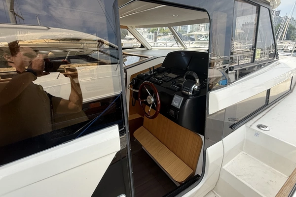 Greenline 40 Hybrid Yacht For Sale