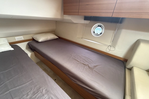 Greenline 40 Hybrid Yacht For Sale