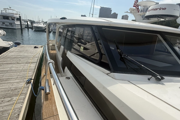 Greenline 40 Hybrid Yacht For Sale