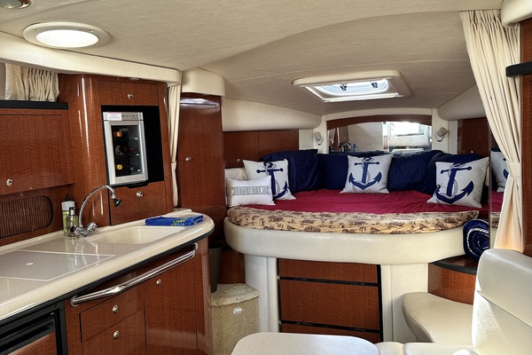 Gracie J 34ft Sea Ray Yacht For Sale