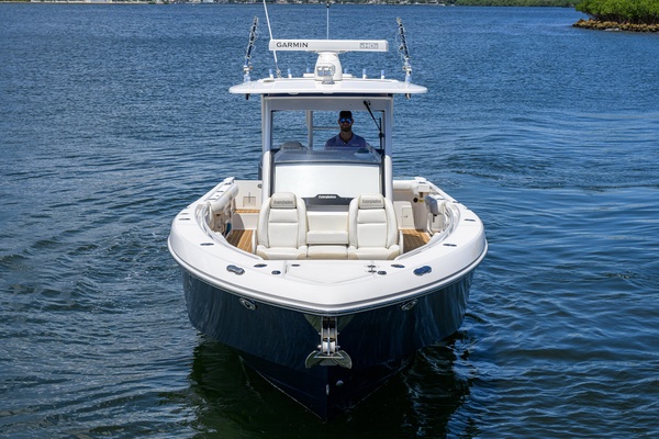 35ft Everglades Yacht For Sale