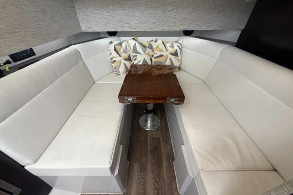 Cruisers Yachts 42 GLS OB Yacht For Sale