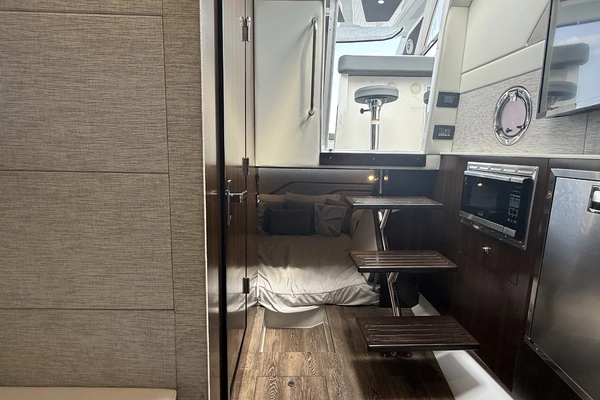 Cruisers Yachts 42 GLS OB Yacht For Sale