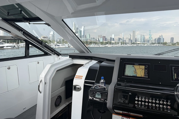 Cruisers Yachts 42 GLS OB Yacht For Sale