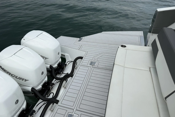 Cruisers Yachts 42 GLS OB Yacht For Sale