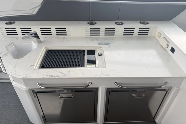Cruisers Yachts 42 GLS OB Yacht For Sale