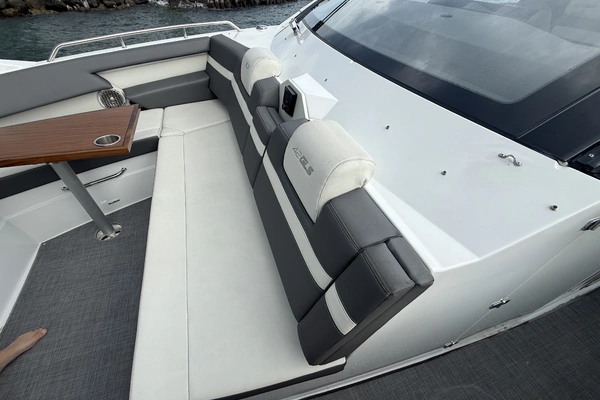Cruisers Yachts 42 GLS OB Yacht For Sale
