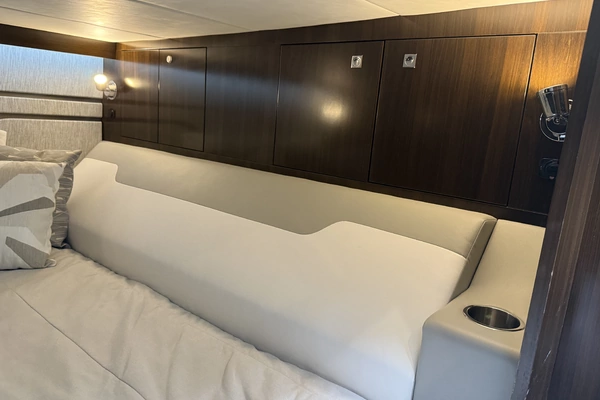 Cruisers Yachts 42 GLS OB Yacht For Sale