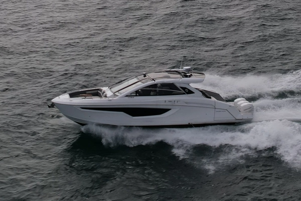42-ft-Cruisers Yachts-2021-42 GLS OB-Playbook Chicago Illinois United States  yacht for sale