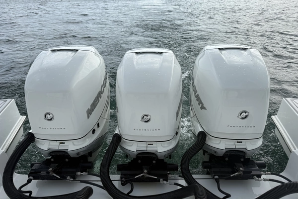 Cruisers Yachts 42 GLS OB Yacht For Sale
