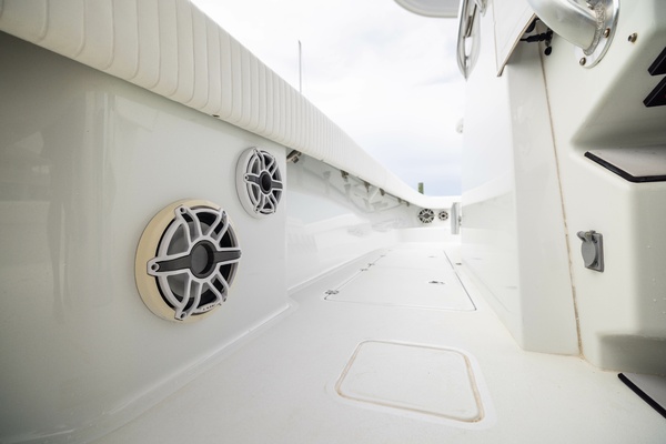 37ft Freeman Yacht For Sale