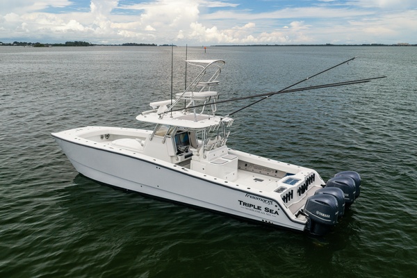 37ft Freeman Yacht For Sale