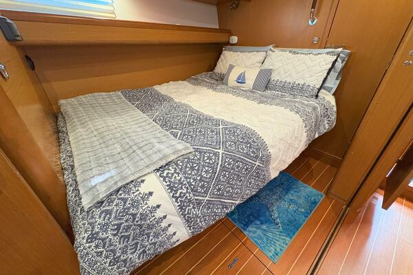 Remedy 57ft Jeanneau Yacht For Sale