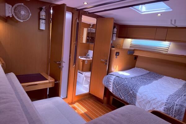 Remedy 57ft Jeanneau Yacht For Sale