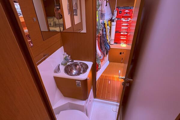 Remedy 57ft Jeanneau Yacht For Sale
