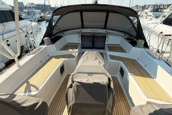 Jeanneau Yacht 57 Yacht For Sale
