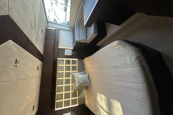 53ft Galeon Yacht For Sale