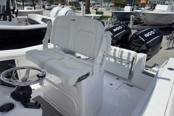 25ft Tidewater Yacht For Sale