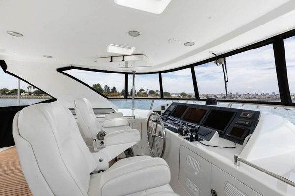 Ocean Alexander 74 Flybridge Yacht For Sale
