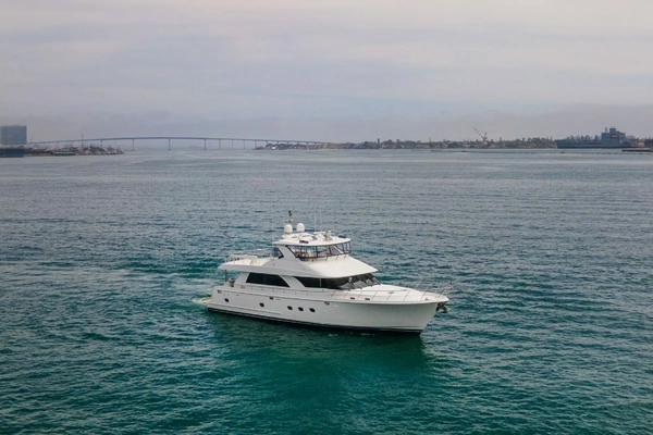 Ocean Alexander 74 Flybridge Yacht For Sale
