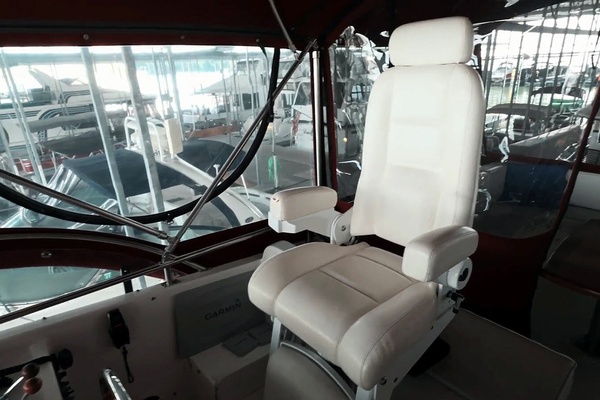 Inspeyered 2 46ft Grand Banks Yacht For Sale