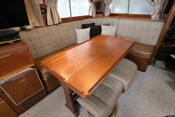 Inspeyered 2 46ft Grand Banks Yacht For Sale