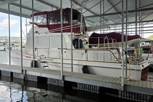 Inspeyered 2 46ft Grand Banks Yacht For Sale