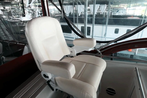 Inspeyered 2 46ft Grand Banks Yacht For Sale