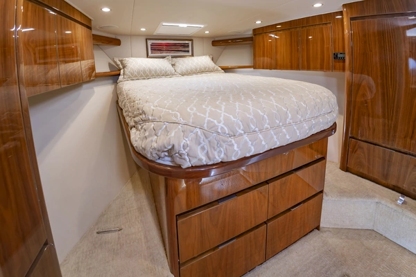 Viking Sport Tower Yacht For Sale