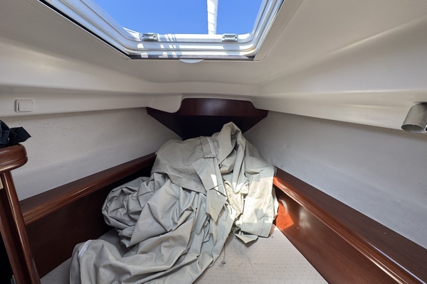 33ft Beneteau Yacht For Sale